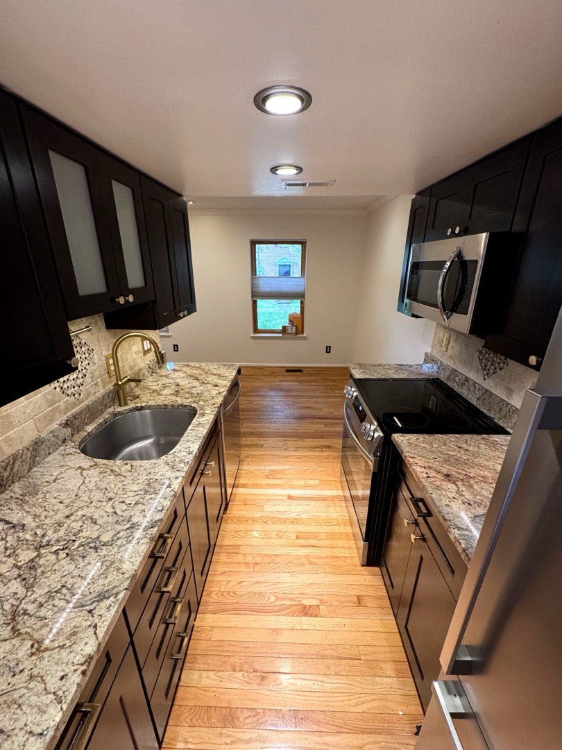 Bright Arlington kitchen after a Capitol Shine clean